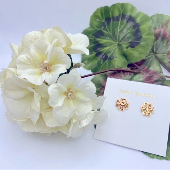 New Tory Burch Gold Logo Kira Red Outline Stud Earrings - Picture 6 of 7